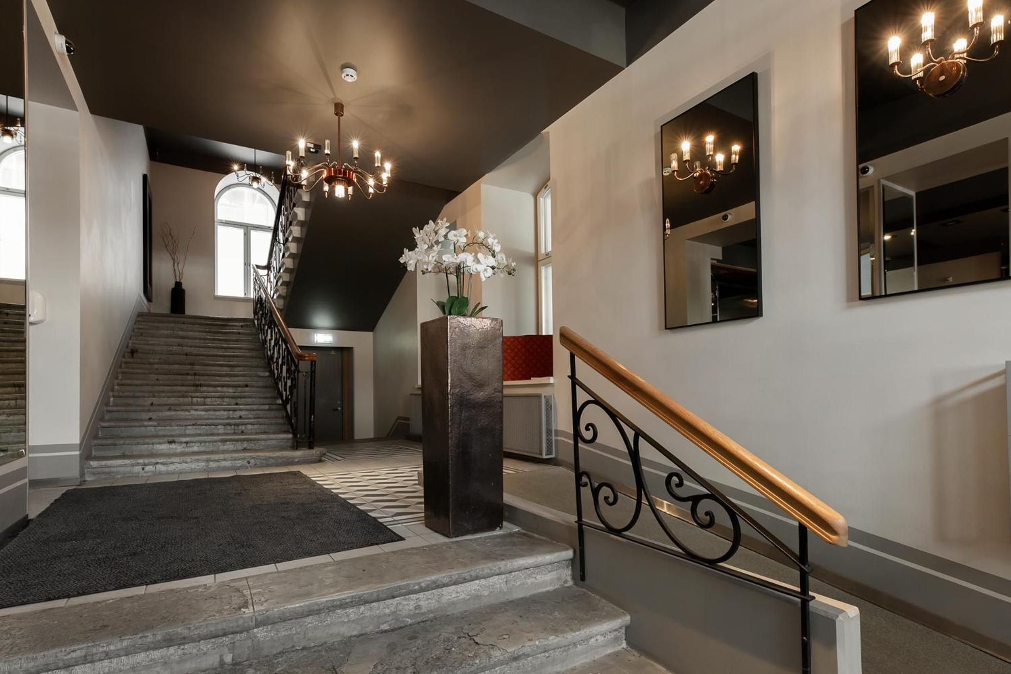 Korter Modern Next To Old Town *